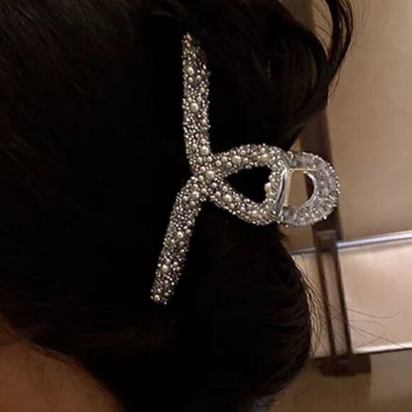 💞Clear Large Pearl Jaw Hair Clips - Picture 4 of 7